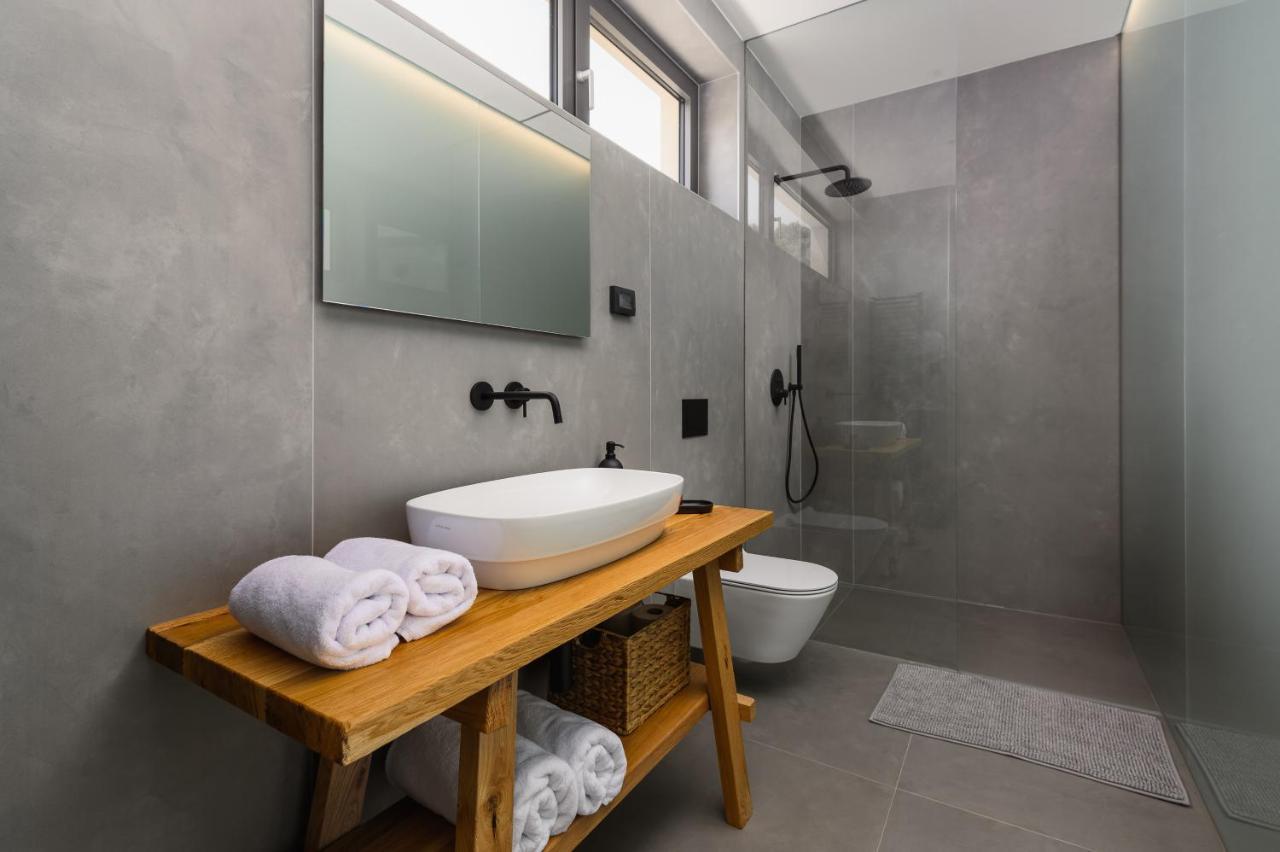 Relais And Wine San Tommaso (Adults Only) Hotel Bale Exterior photo