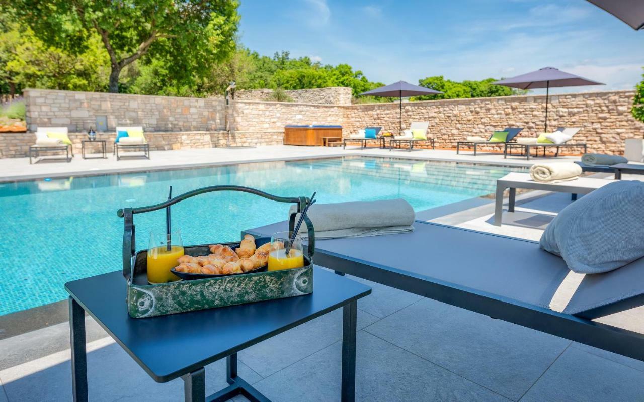 Relais And Wine San Tommaso (Adults Only) Hotel Bale Exterior photo